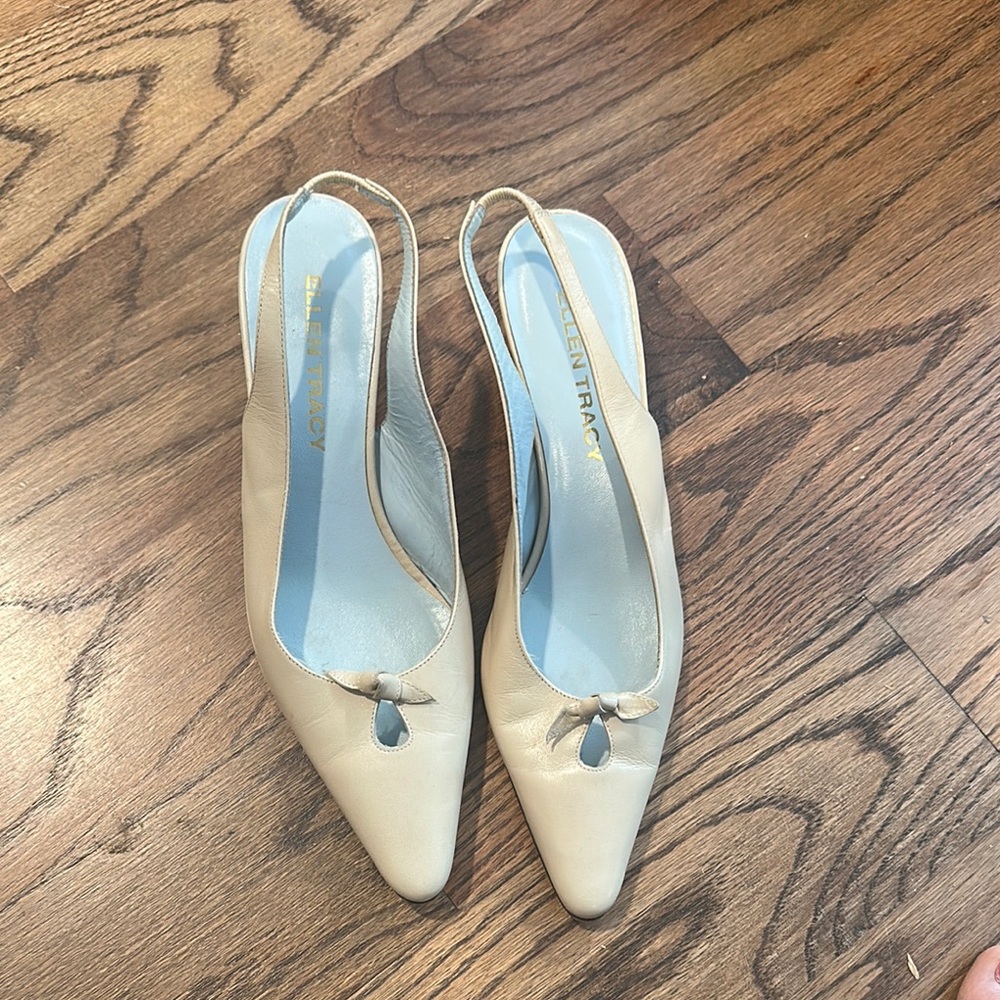Ellen Tracy Cream Slingback Heels with Pointed Toe